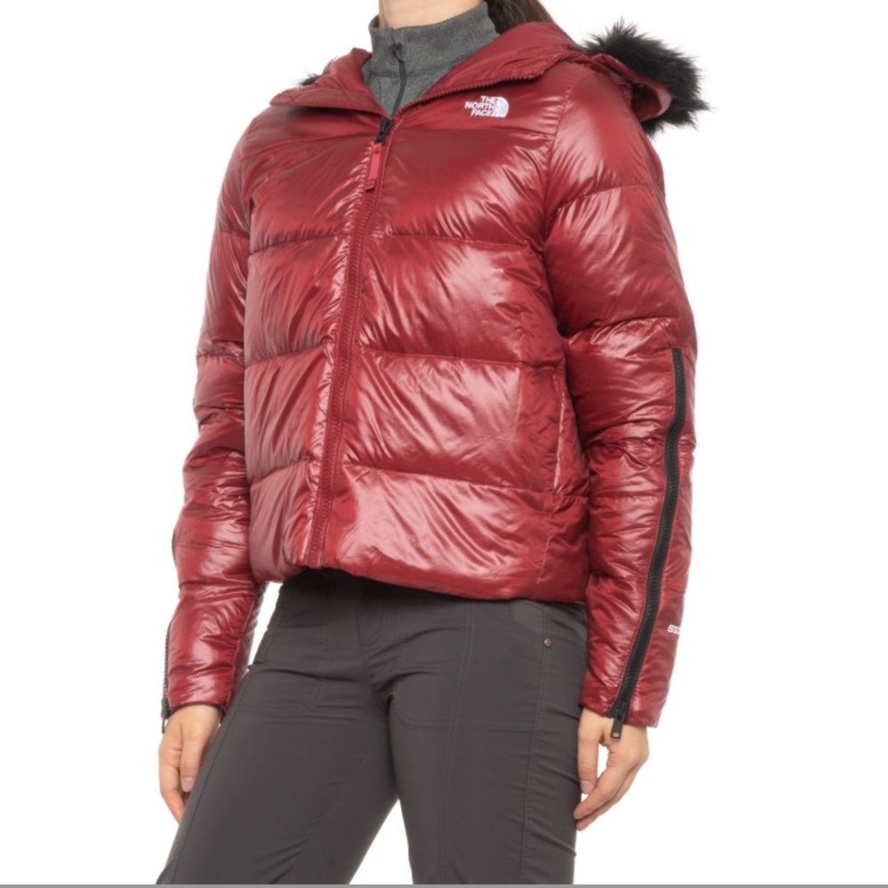 NWT North Face Glades Short Down Hooded Jacket - Pomegranate